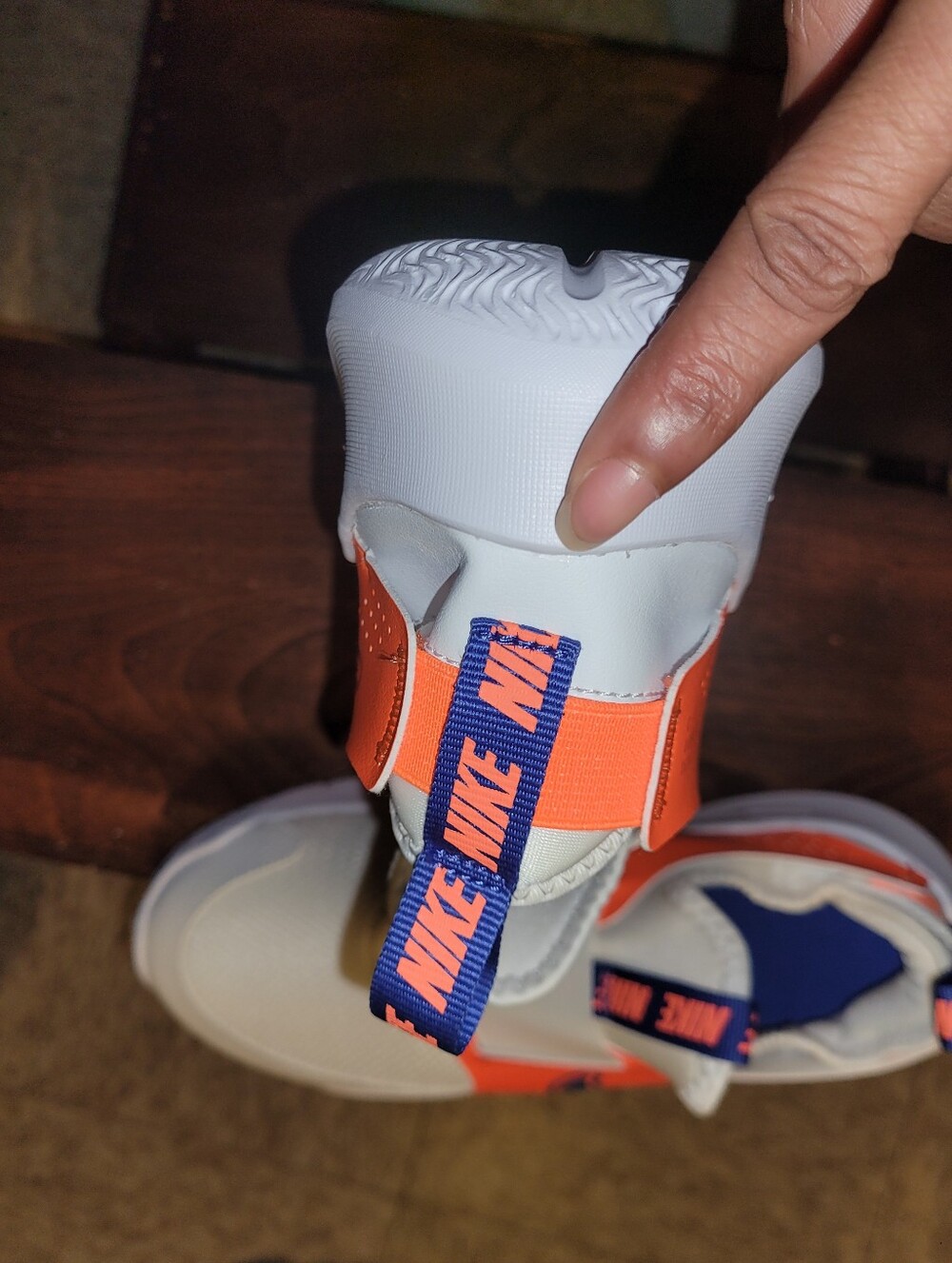 Nike Flex Runner 3
Youth Slip-On Sneakers - Orange and White Size 5.5 - Picture 5 of 5